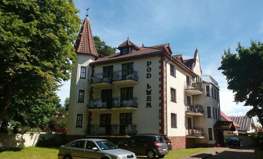 Pensjonat Pod Lwem Niechorze Exterior photo